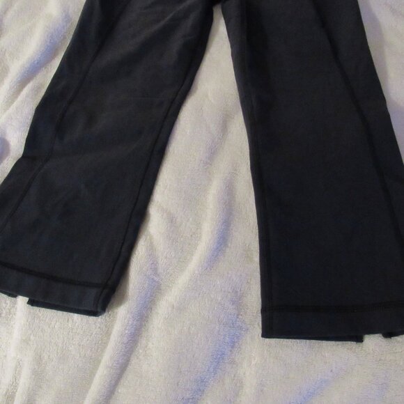 Lululemon Older Leggings Black/Pink  size 6 - Picture 4 of 12